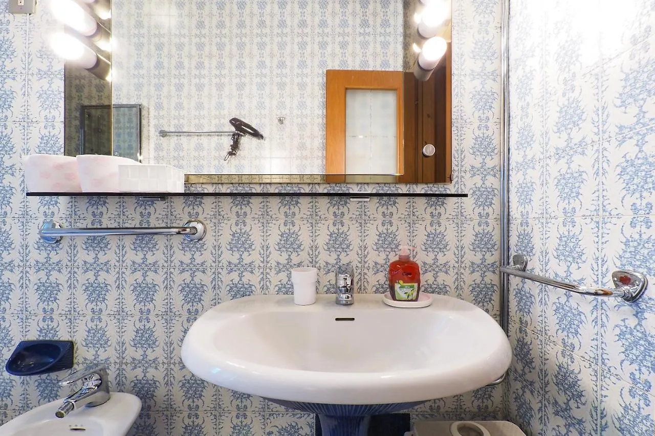 Primopiano - Tolmezzo Apartment Milan